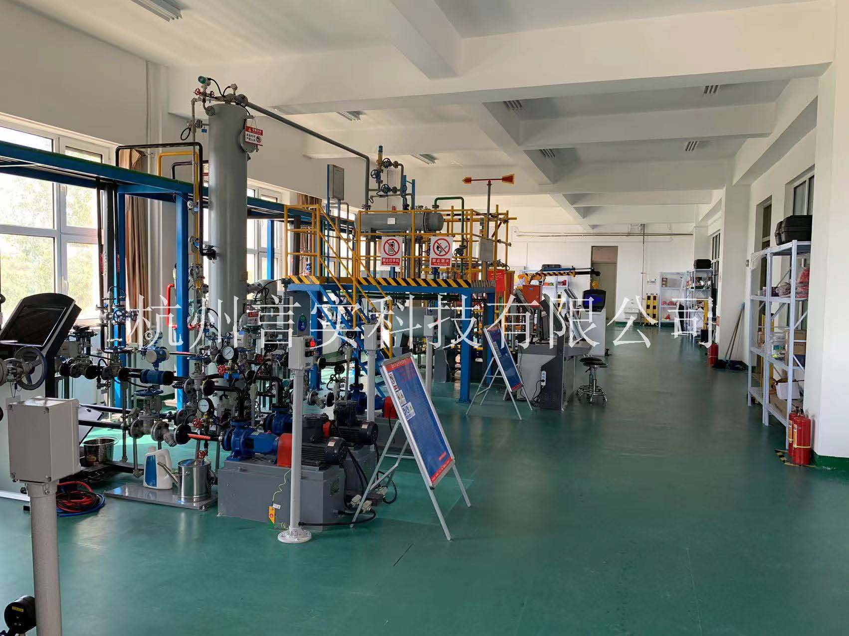 化工安全技能公共实训基地 化工八大特殊作业安全操作实训及考核装置 九游老哥J9俱乐部 化工安全技能公共实训基地 化工八大特殊作业安全操作实训及考核装置 九游老哥J9俱乐部
